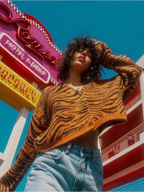 Billabong Wild One Cardigan Button Front Tiger Animal Print Desert Clay Orange